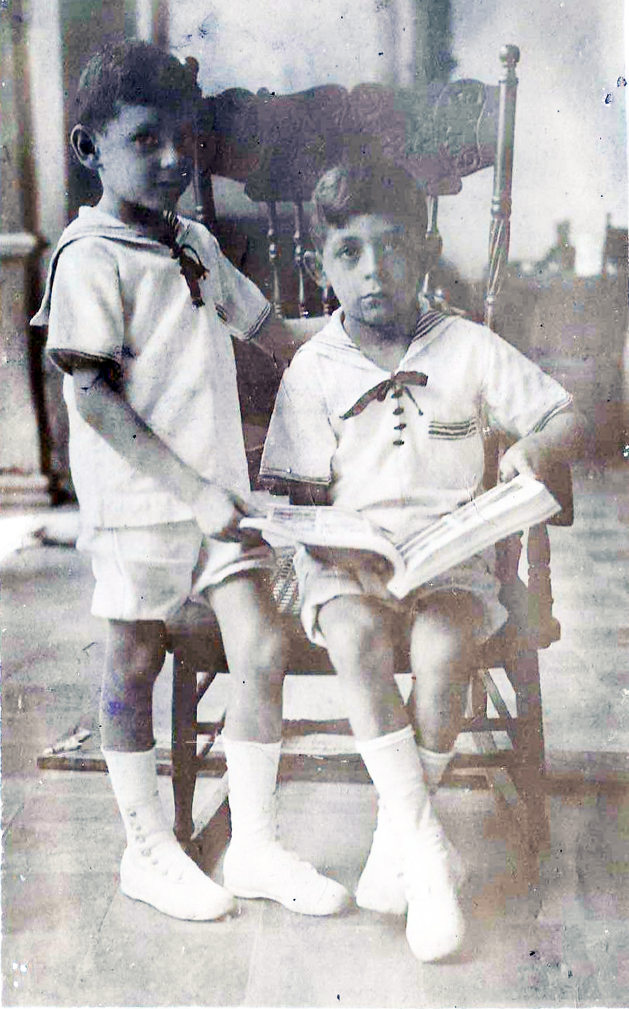 1 Los hermanos Oscar y Hugo Lindo Olivares-4